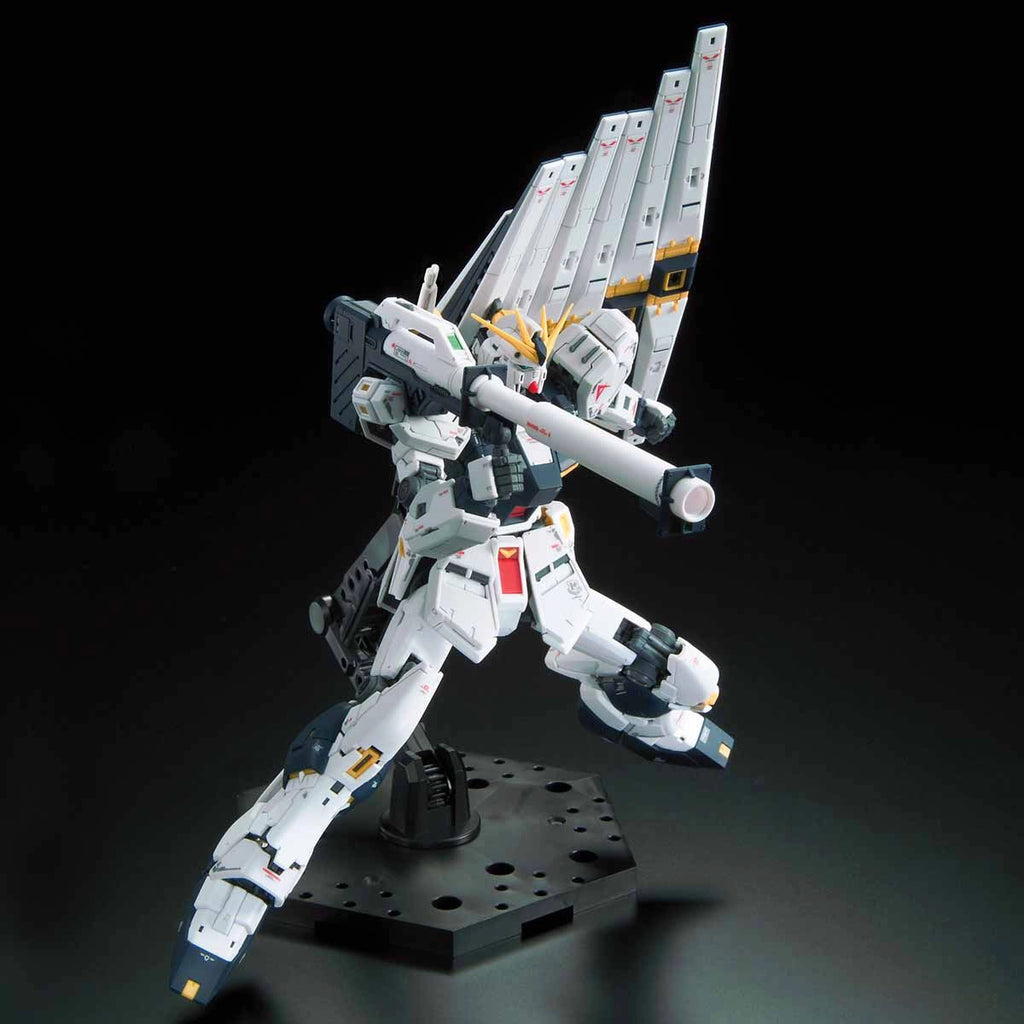 RG RX-93 Nu Gundam 1/144
