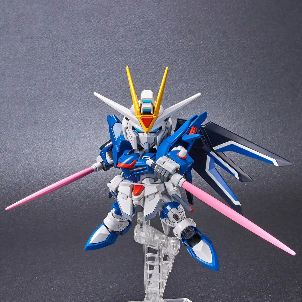 SDEX Standard Rising Freedom Gundam